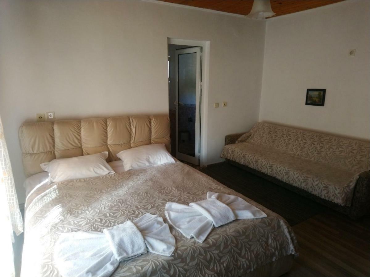 Guest House Emmy Trigrad Ngoại thất bức ảnh